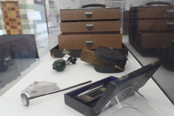 Dr Mary Ellis’s bag, on display at the College