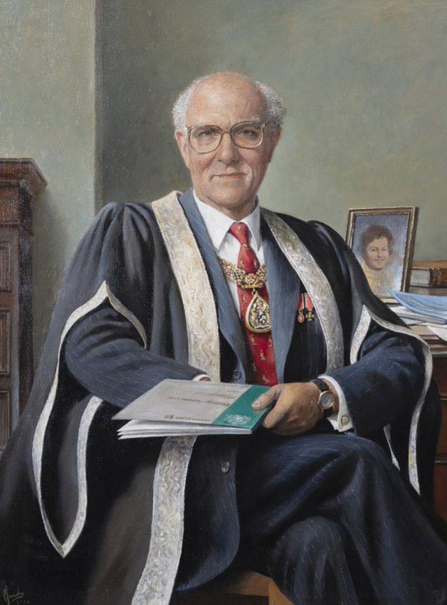 Painting of Sir Denis Pereira Gray in ceremonial robes